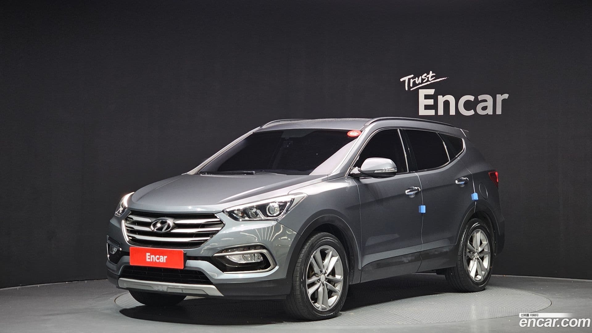 Main__Slider__Photo:Santafe Hyundai 2017.2-0