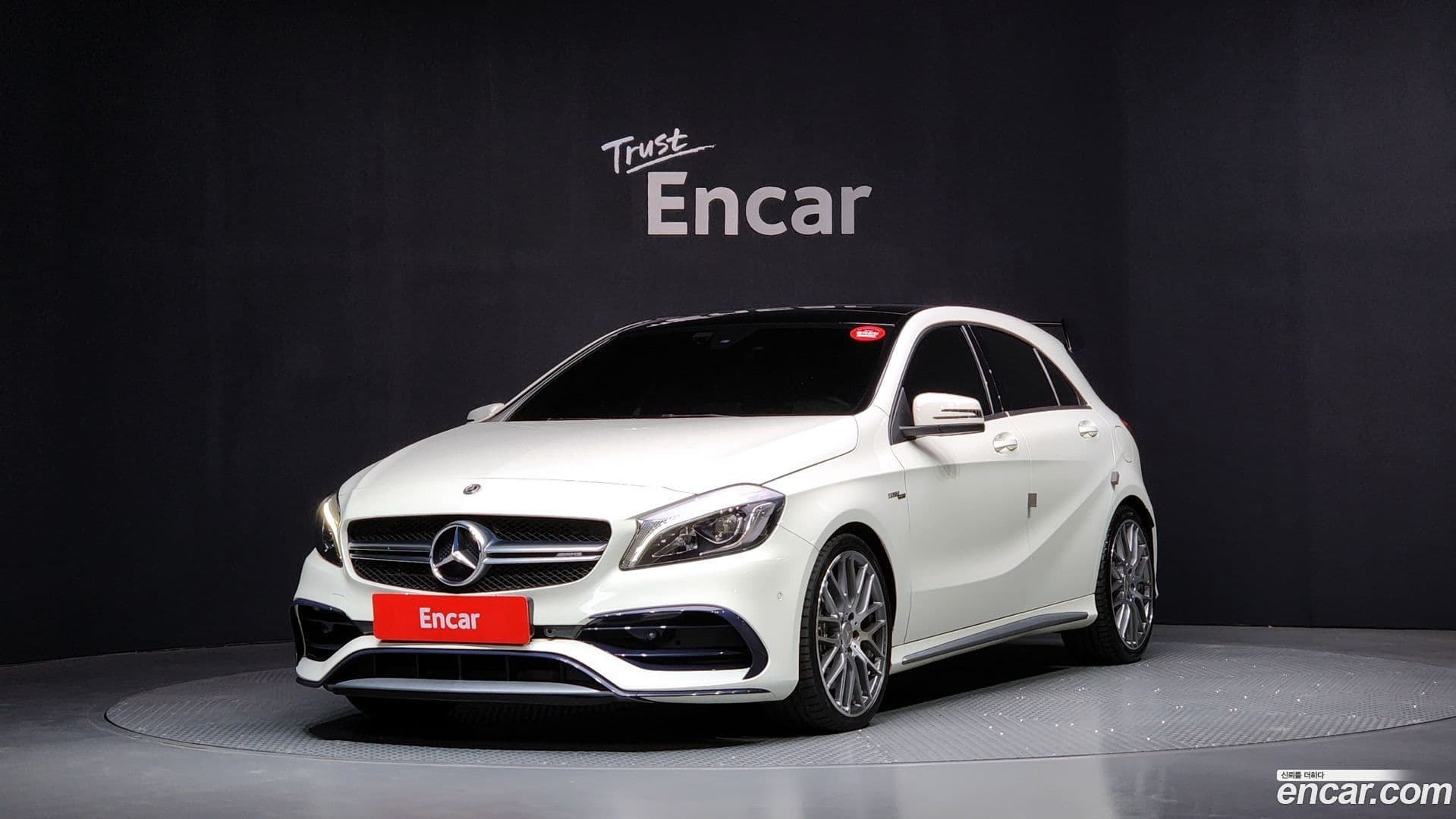 Main__Slider__Photo:A-Class Mercedes-Benz 2018.5-0