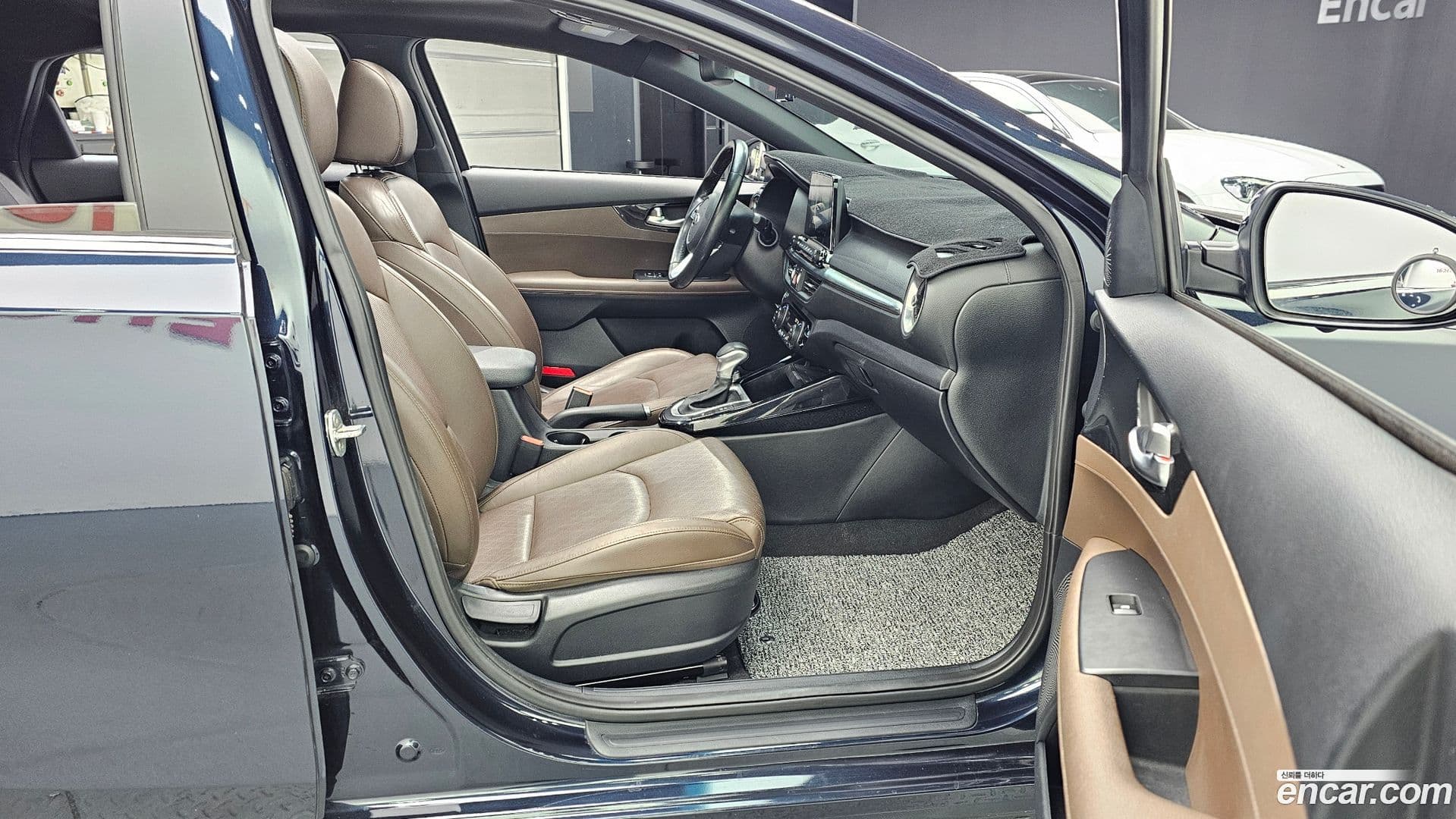 Main__Slider__Photo:K3 Kia 2019.7-10