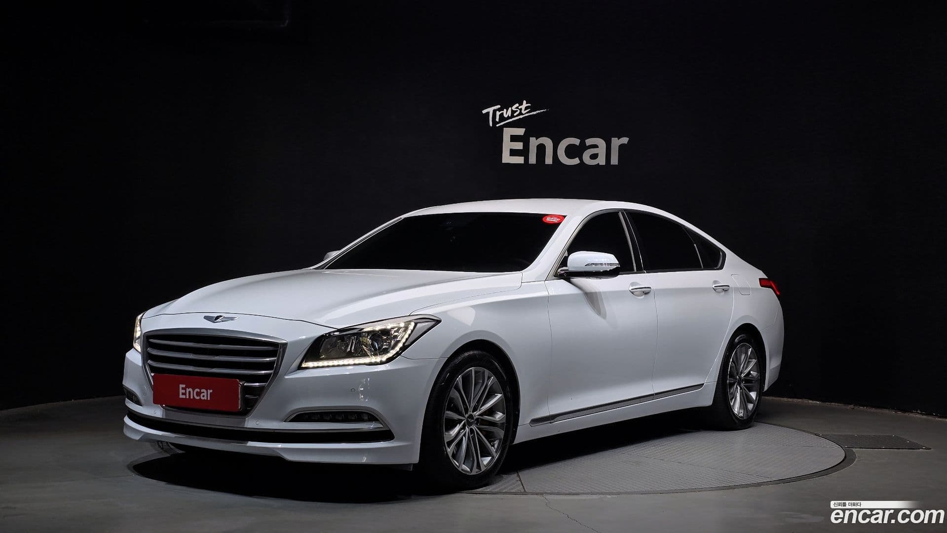 Main__Slider__Photo:Genesis Hyundai 2014.5-0