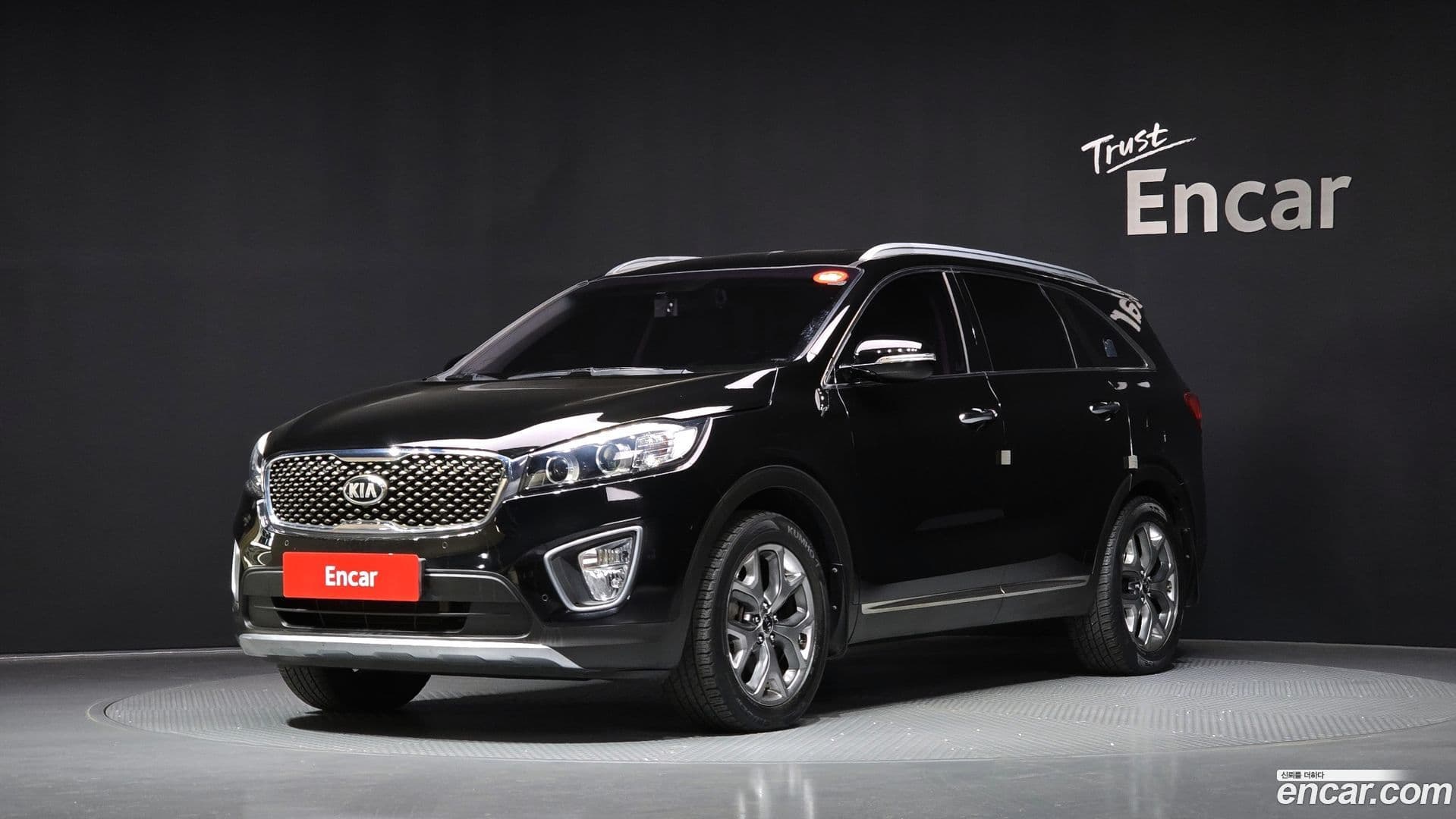 Main__Slider__Photo:Sorento Kia 2015.3-0