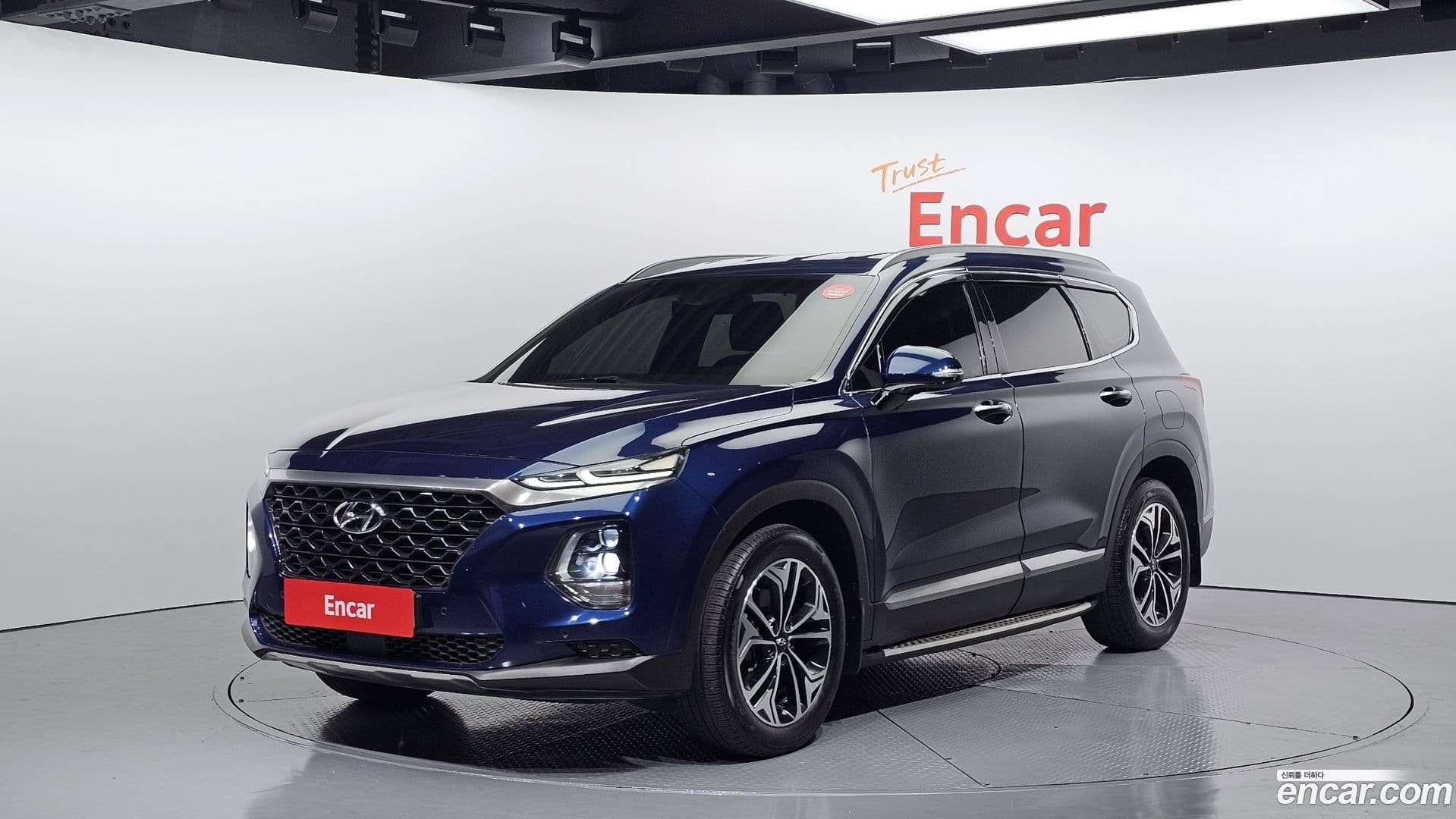 Main__Slider__Photo:Santafe Hyundai 2019.2-0