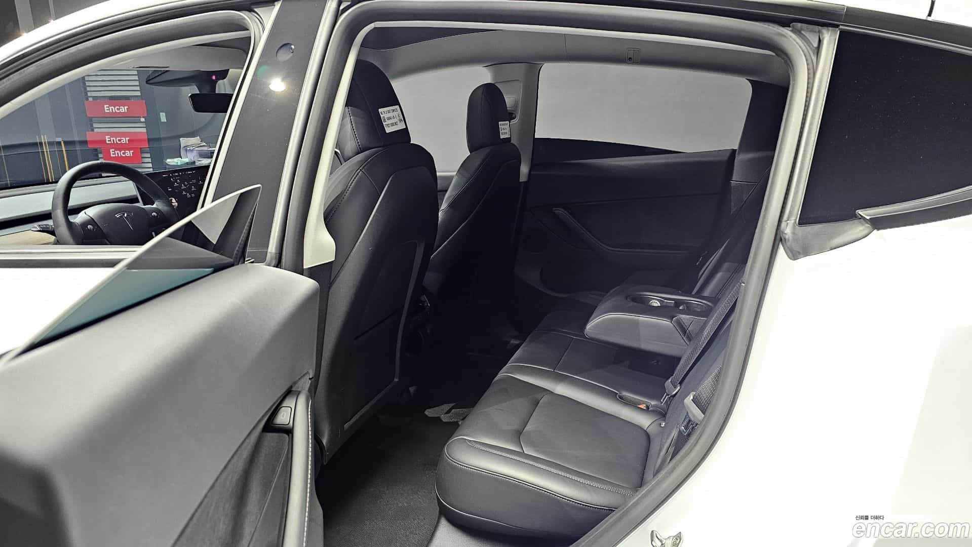 Model Y Tesla 2022.4-OPTION-016