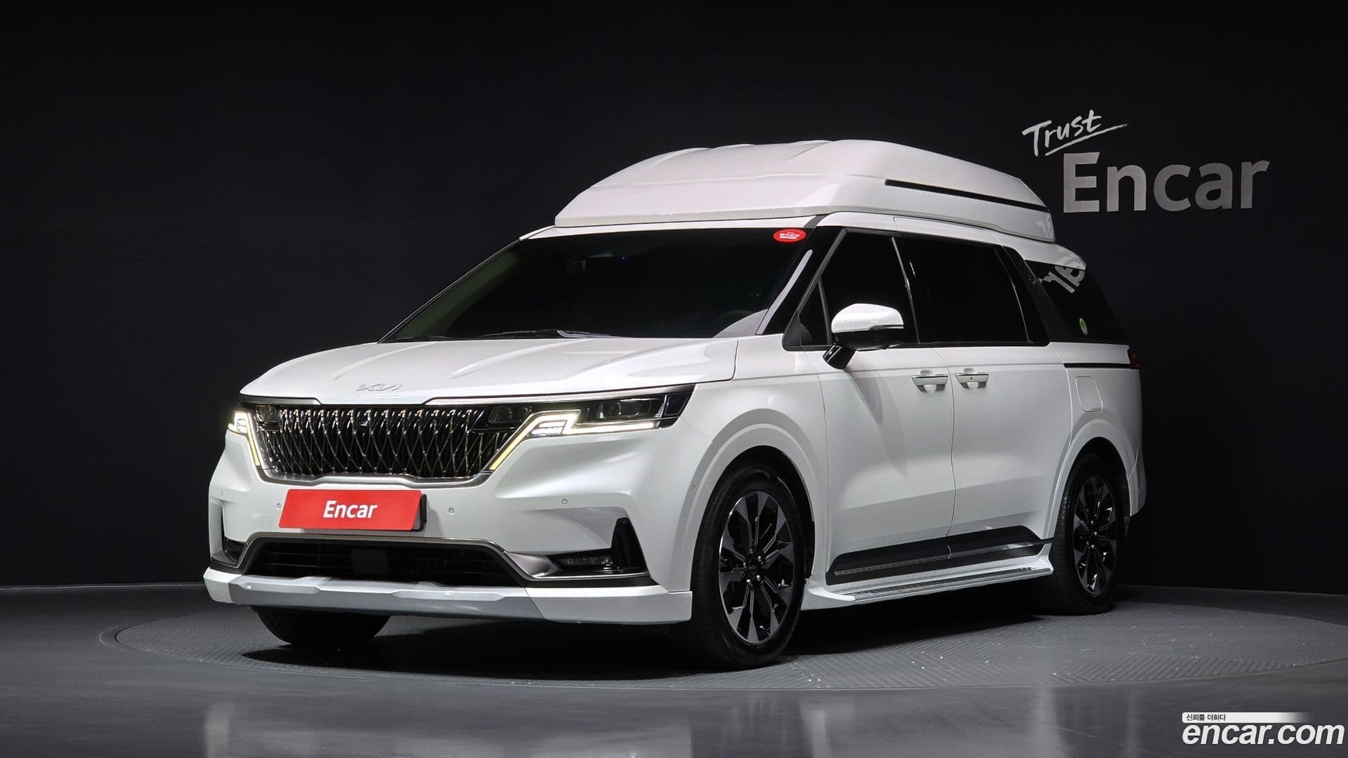 Main__Slider__Photo:Canival Kia 2022.3-0
