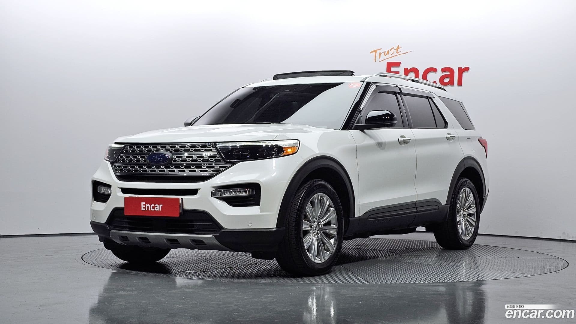 Main__Slider__Photo:Explorer Ford 2020.0-0