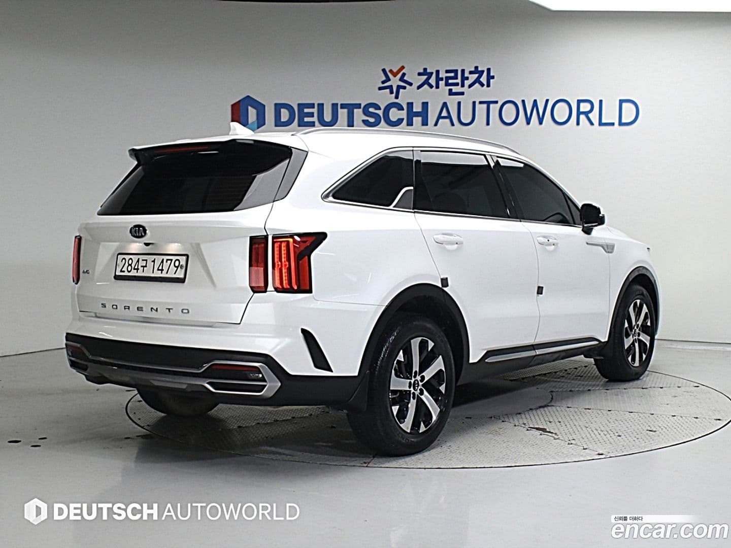 Main__Slider__Photo:Sorento Kia 2020.5-0
