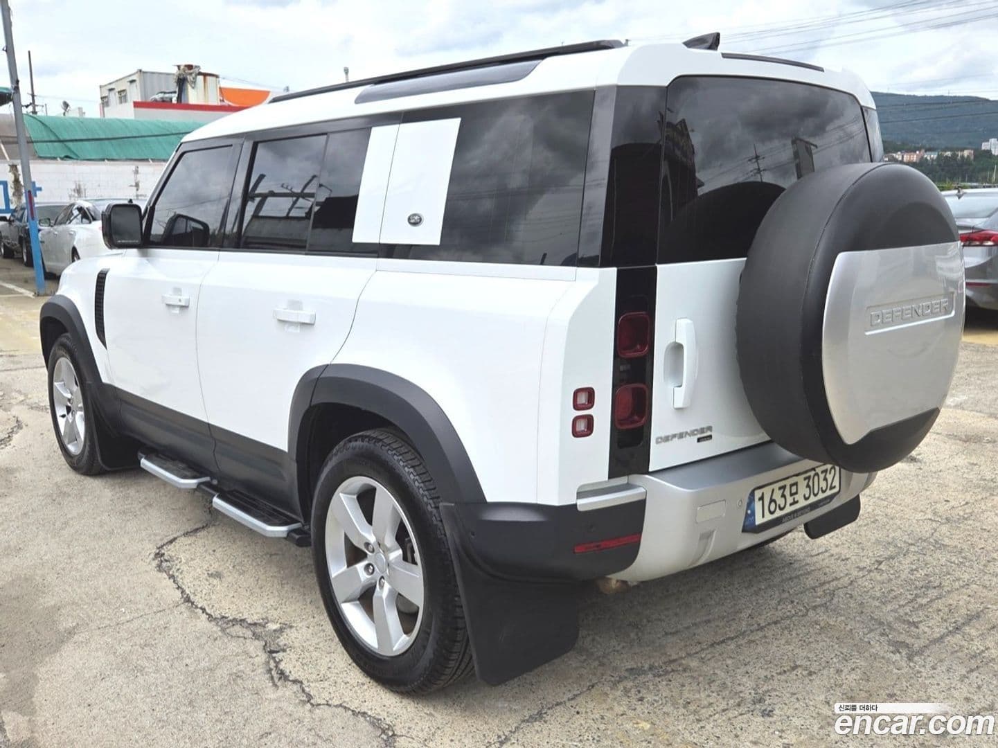 Main__Slider__Photo:Defender Land Rover 2021.7-0