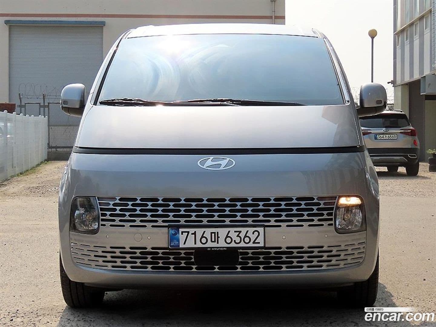 Main__Slider__Photo:Staria Hyundai 2025.1-0