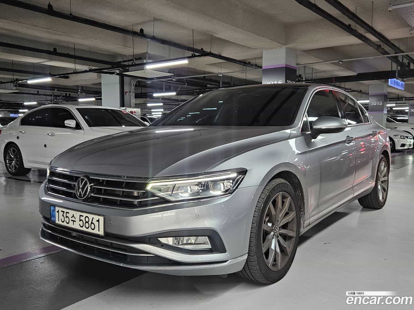 Passat Volkswagen 2021.5-OUTER-001