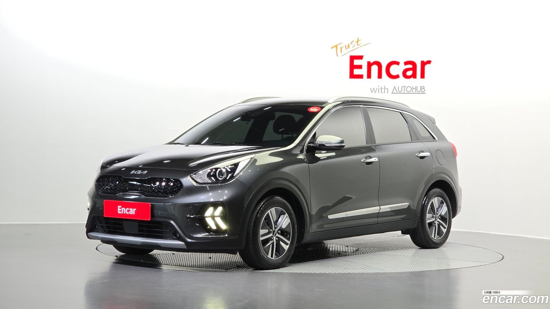 Main__Slider__Photo:Niro Kia 2021.9-0