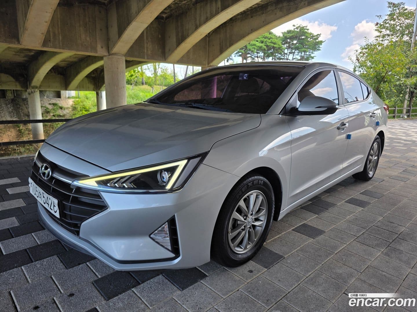 Main__Slider__Photo:AVANTE Hyundai 2019.1-0