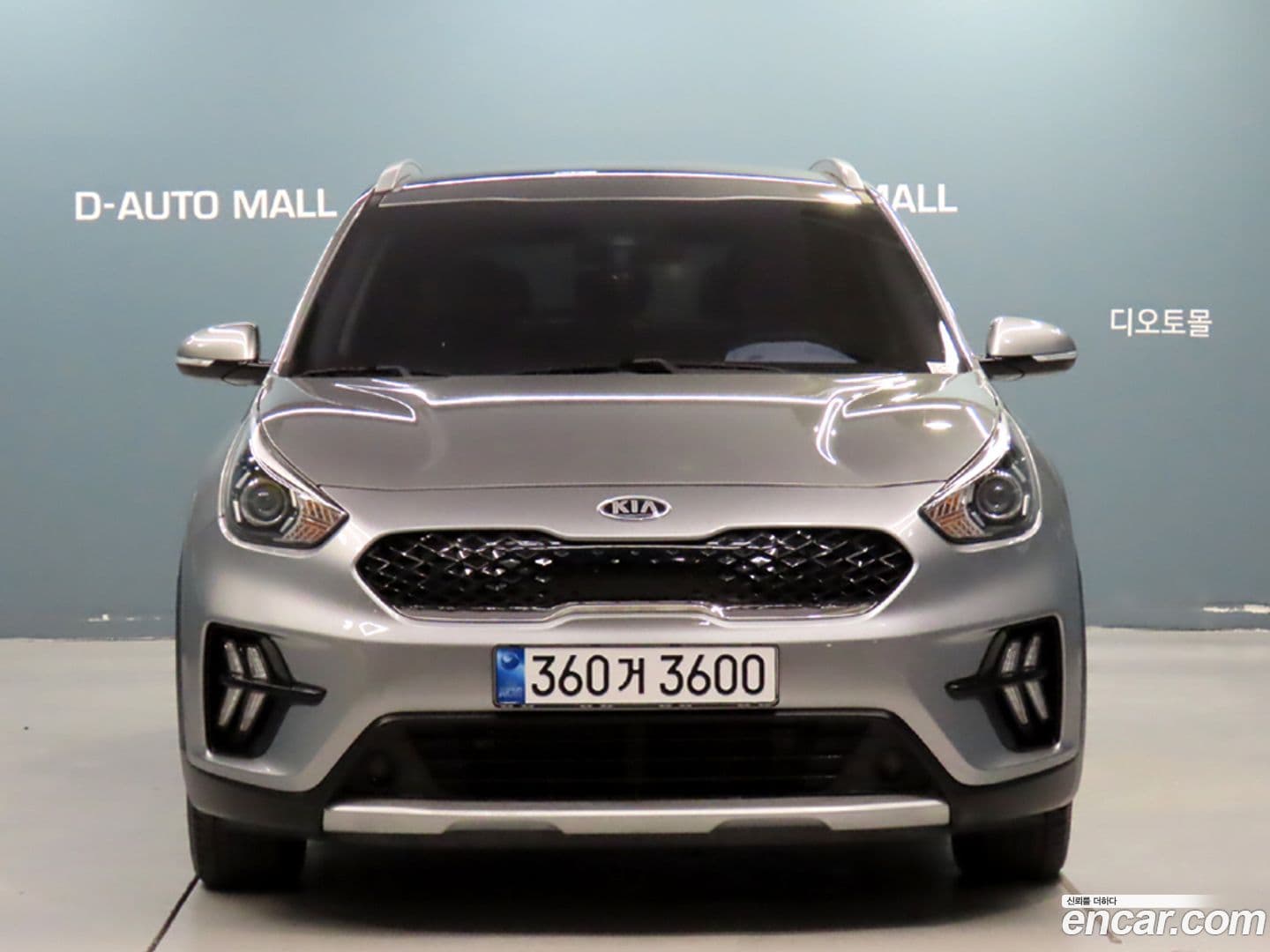 Main__Slider__Photo:Niro Kia 2020.1-0