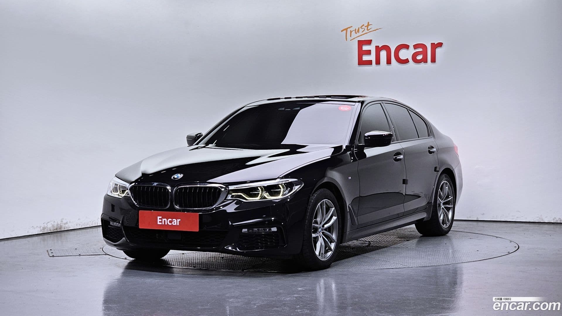 Main__Slider__Photo:5-Series BMW 2017.7-0