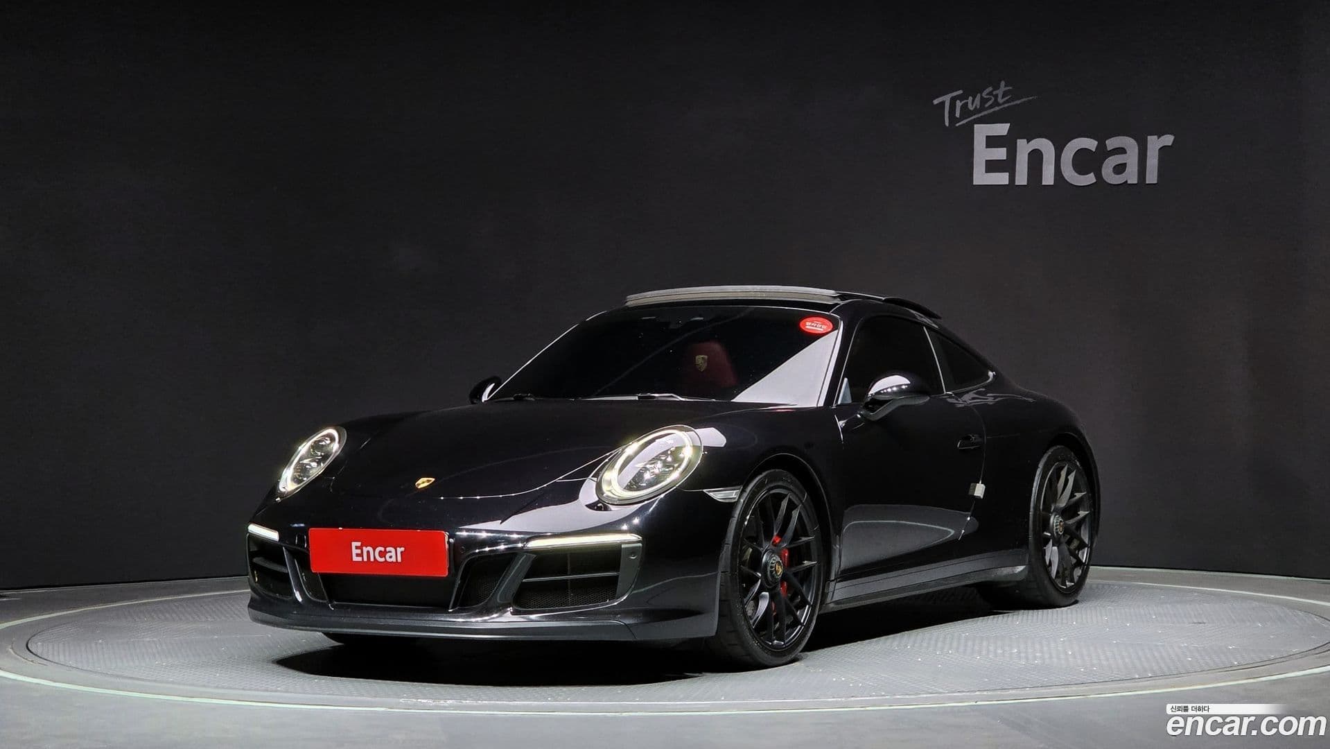 Main__Slider__Photo:911 Porsche 2018.3-0