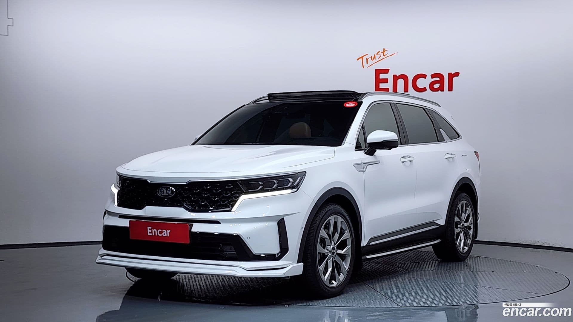 Main__Slider__Photo:Sorento Kia 2020.10-0