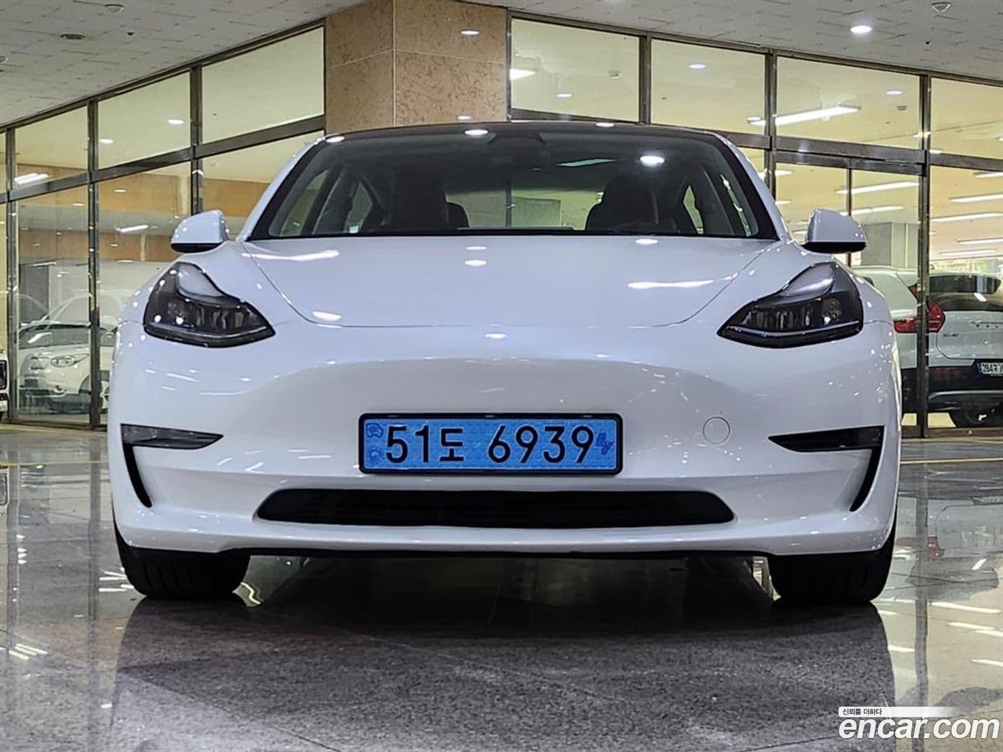 Main__Slider__Photo:Model 3 Tesla 2023.11-0