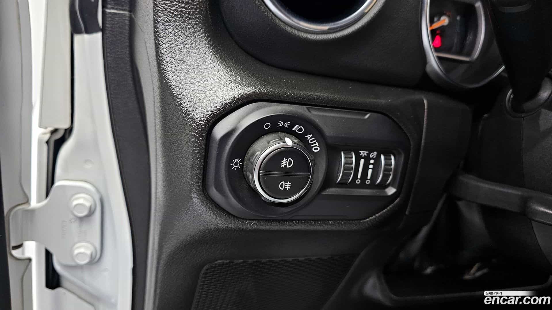 Wrangler Jeep 2023.9-OPTION-021