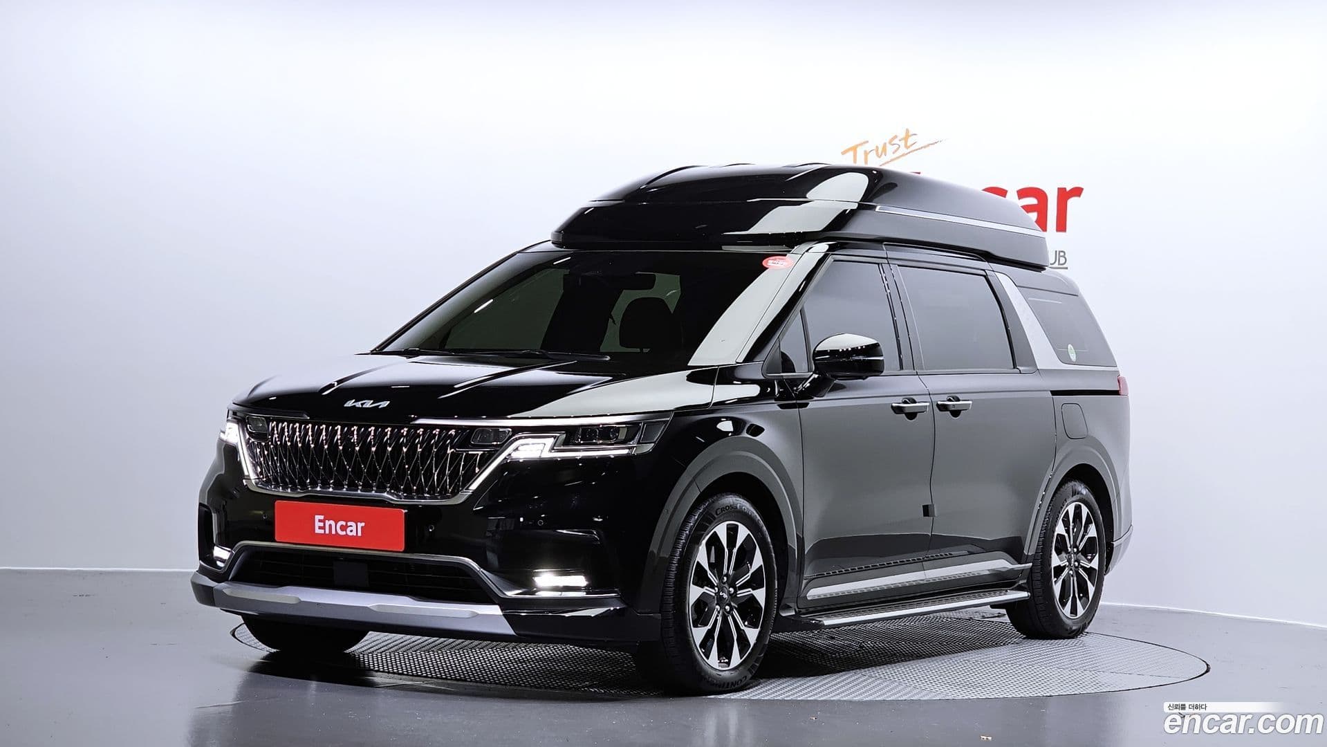 Main__Slider__Photo:Canival Kia 2022.7-0