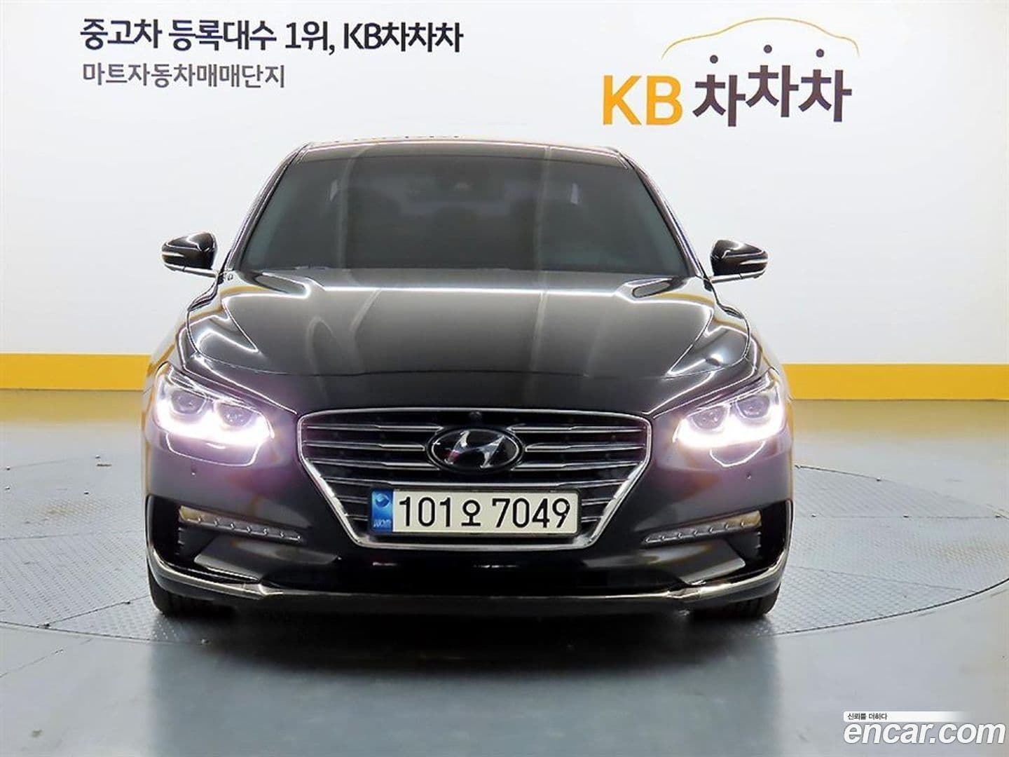 Main__Slider__Photo:Grandeur Hyundai 2017.4-0