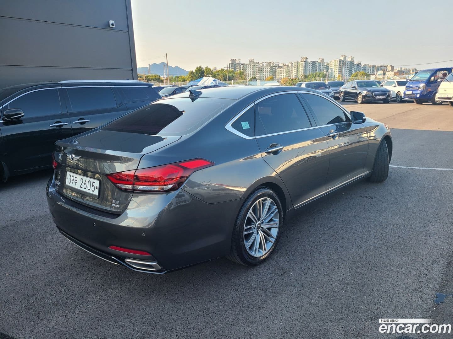 Main__Slider__Photo:G80 Genesis 2018.0-0