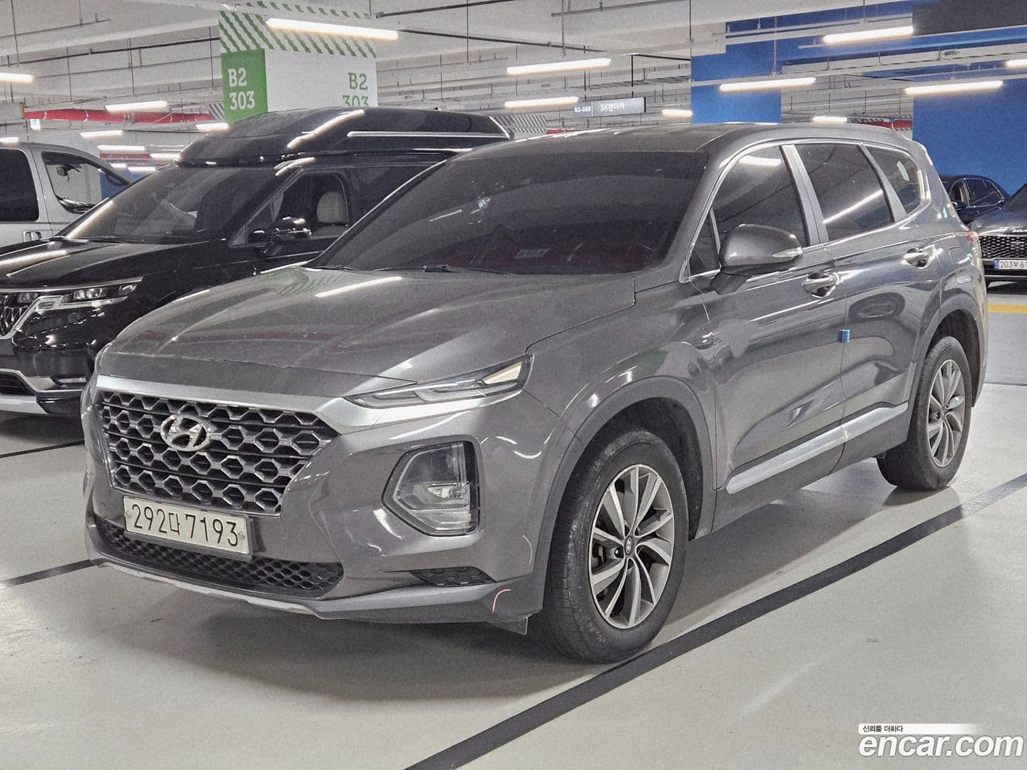 Main__Slider__Photo:Santafe Hyundai 2019.9-0