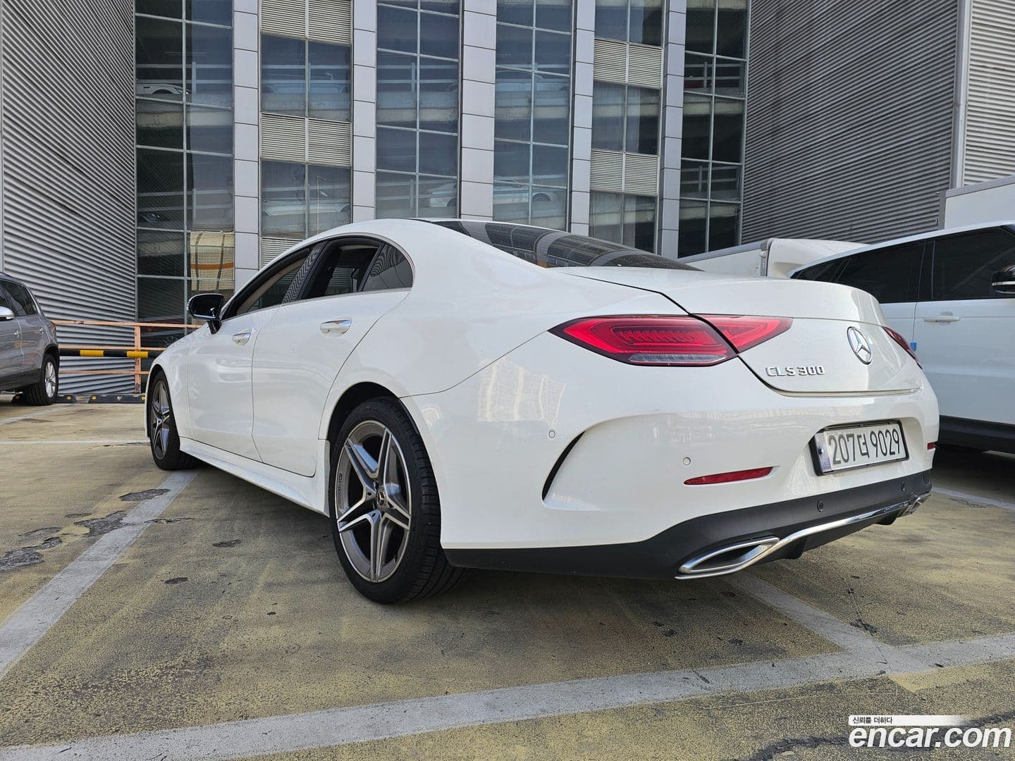 Main__Slider__Photo:CLS-Class Mercedes-Benz 2019.11-0