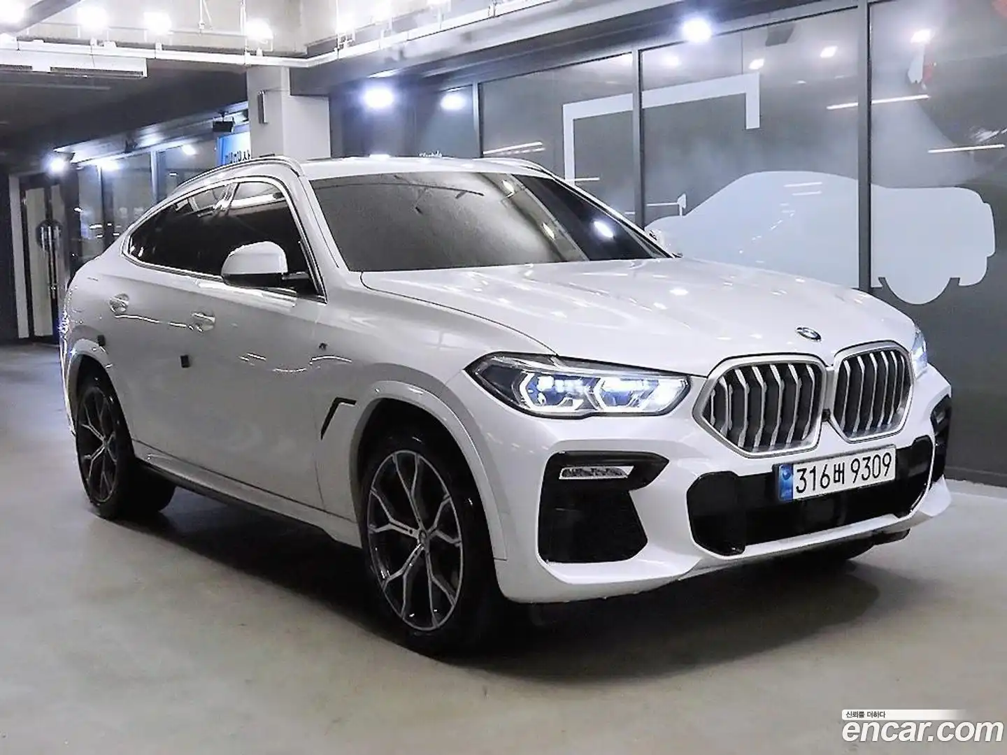 X6 BMW 2021.6-OUTER-001