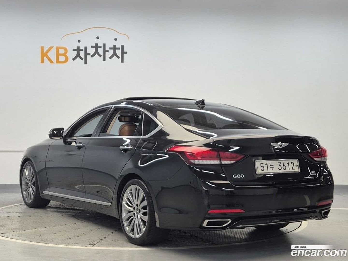 Main__Slider__Photo:G80 Genesis 2017.10-0