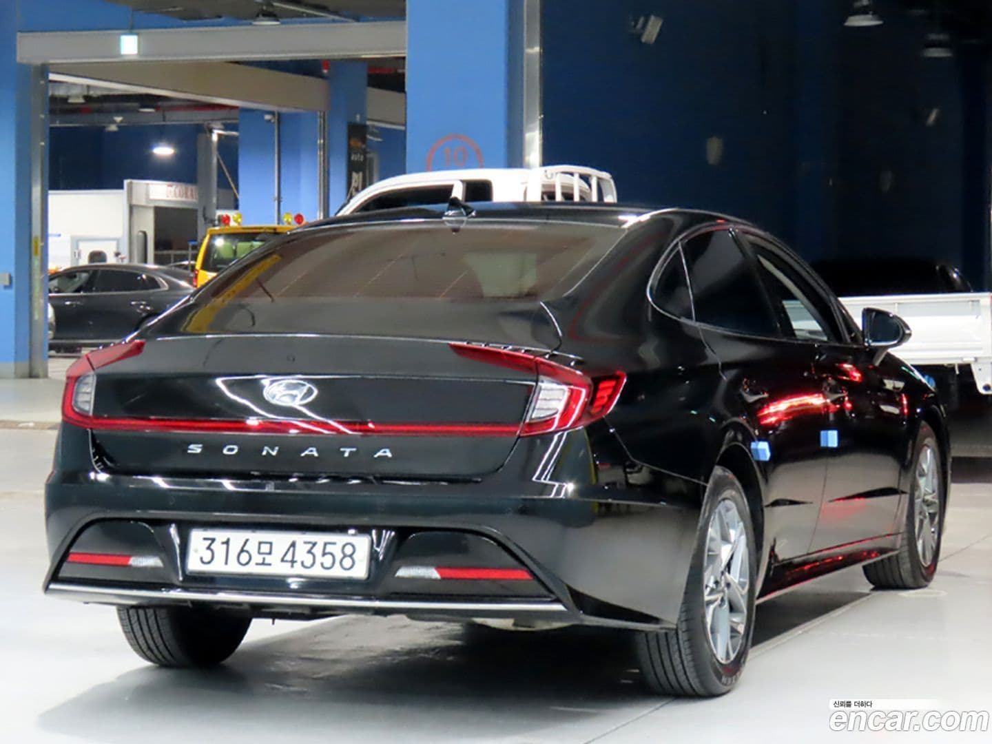 Main__Slider__Photo:Sonata Hyundai 2022.1-0