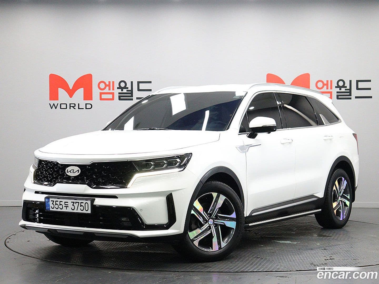 Main__Slider__Photo:Sorento Kia 2021.1-0