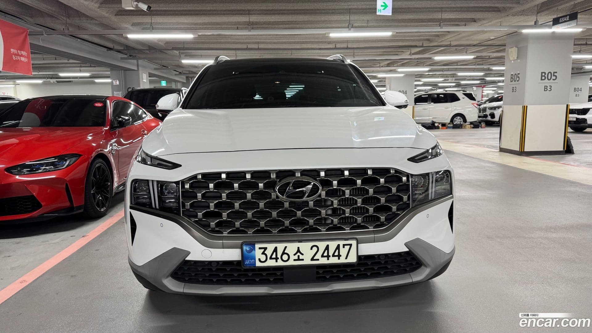 Main__Slider__Photo:Santafe Hyundai 2022.4-0