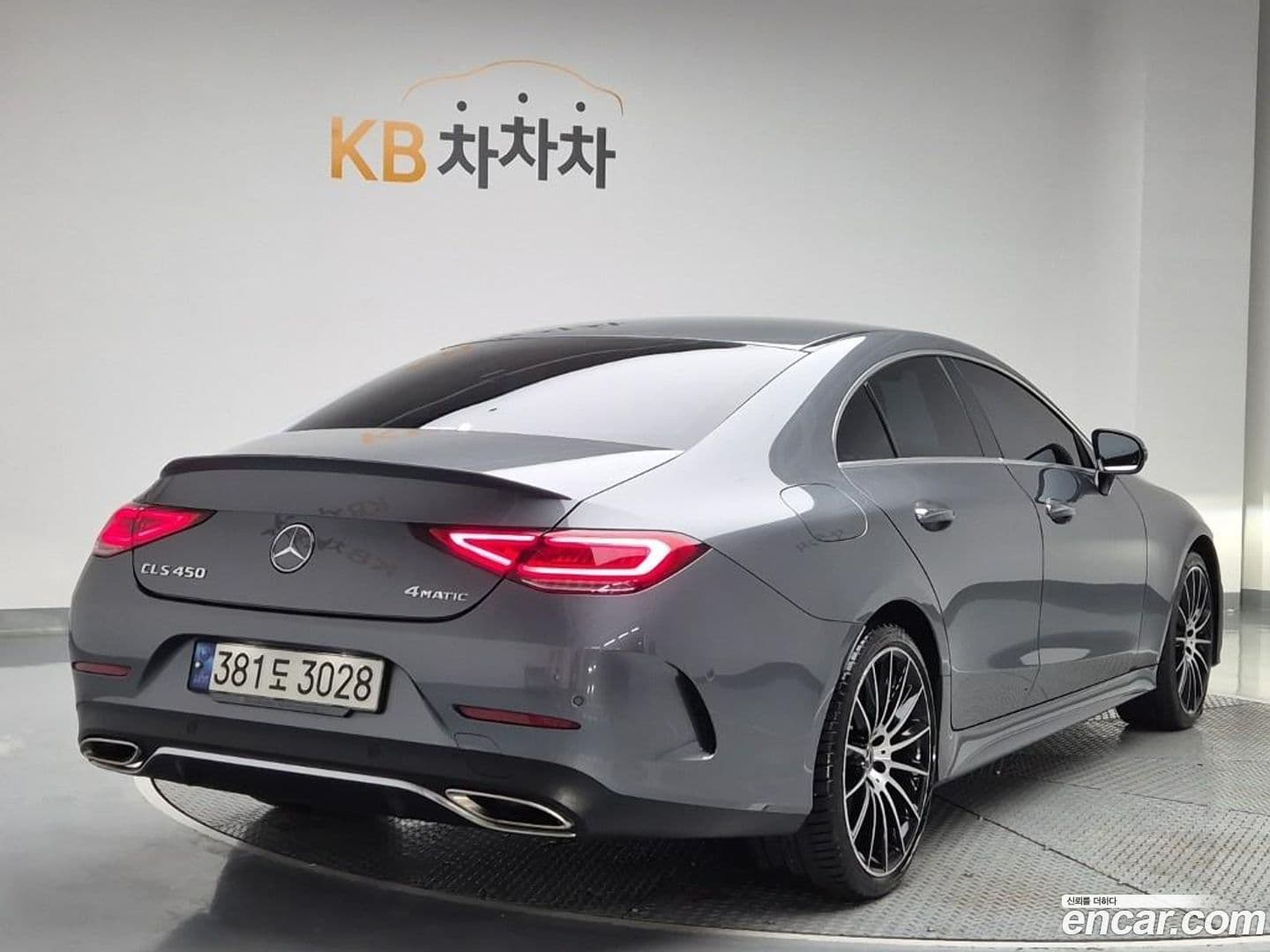 Main__Slider__Photo:CLS-Class Mercedes-Benz 2021.4-0