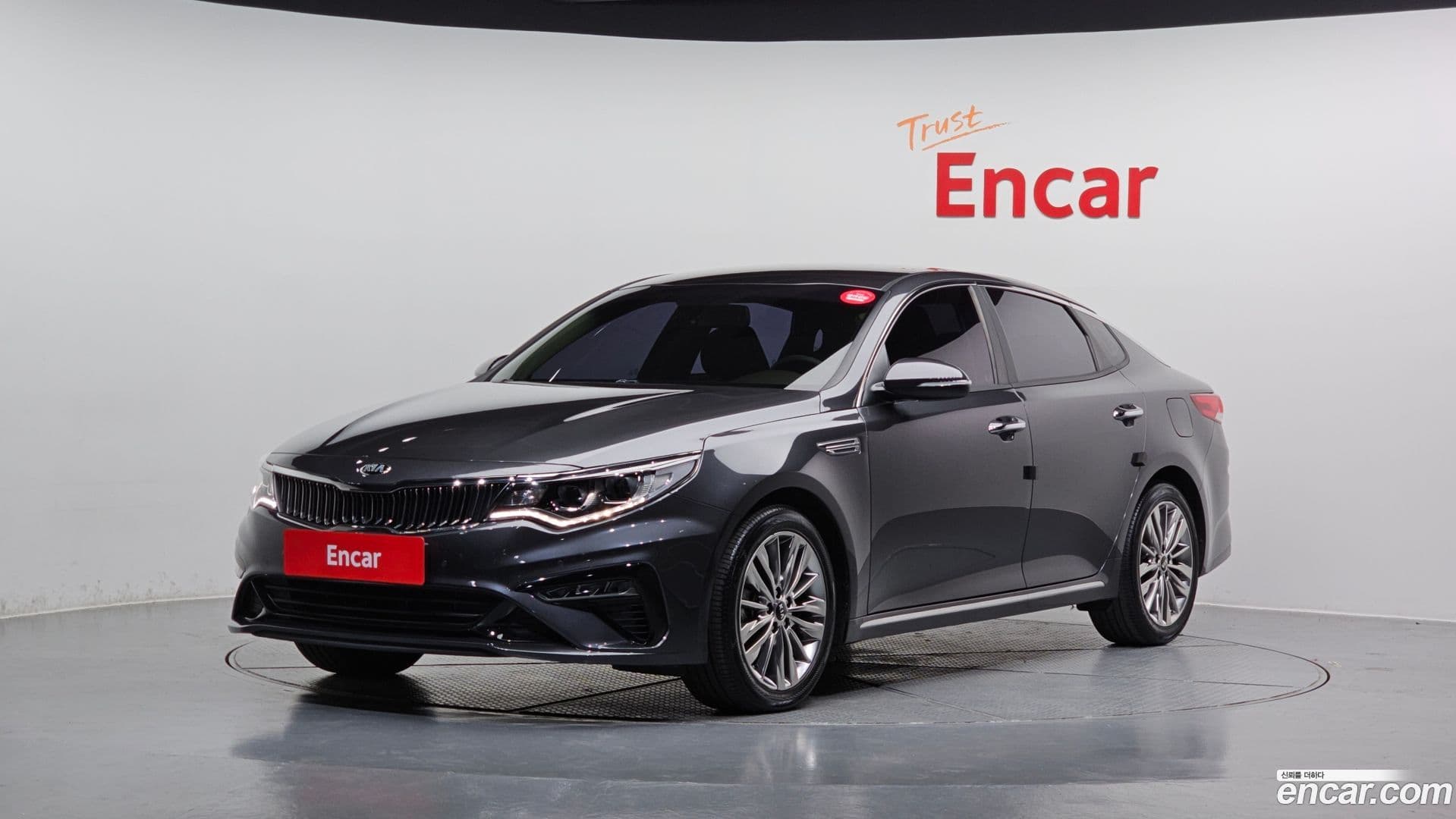 Main__Slider__Photo:K5 Kia 2018.8-0