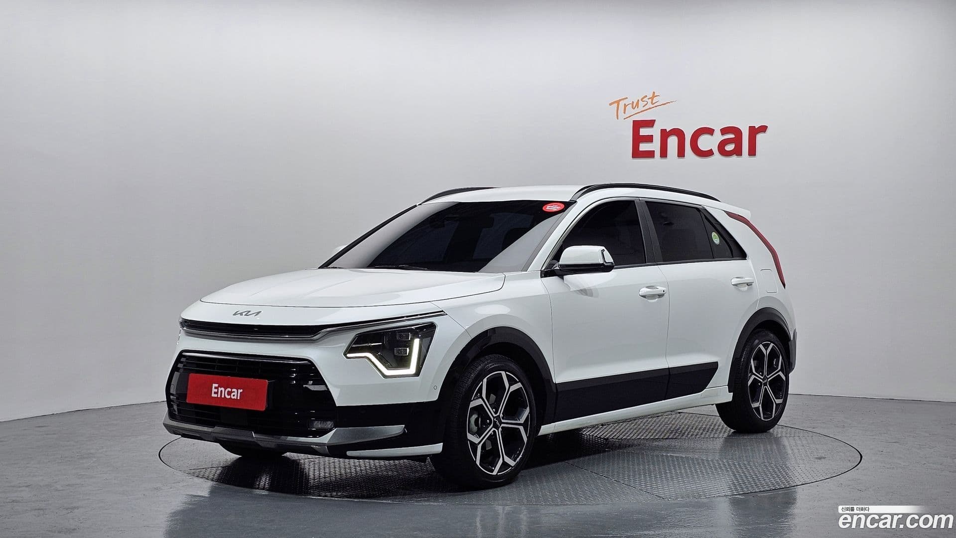 Main__Slider__Photo:Niro Kia 2022.4-0