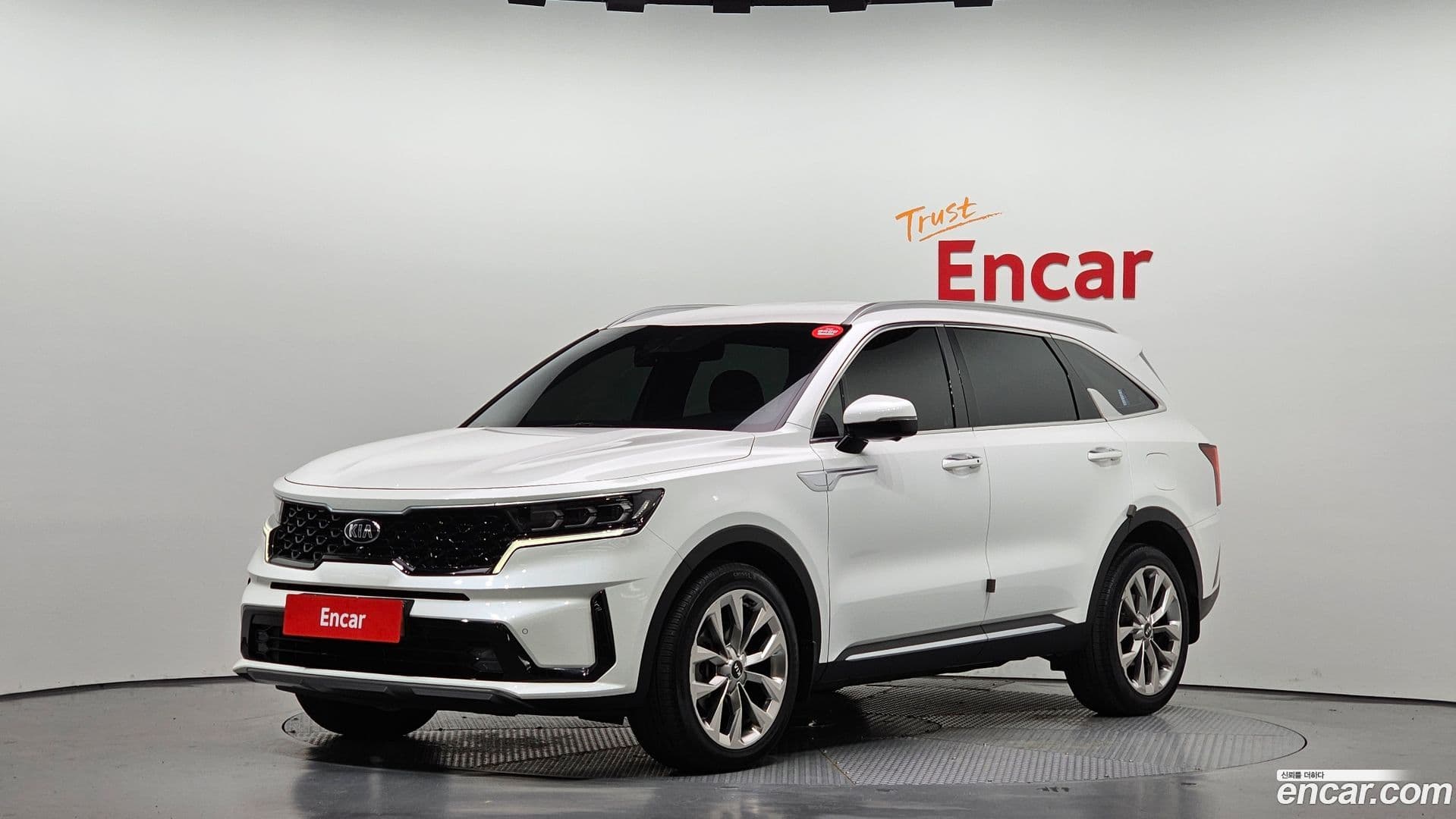 Main__Slider__Photo:Sorento Kia 2020.5-0