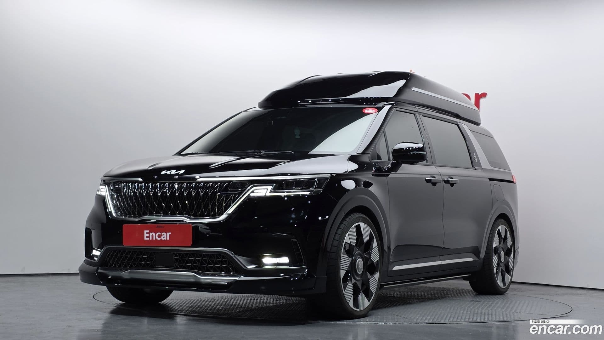 Main__Slider__Photo:Canival Kia 2022.11-0