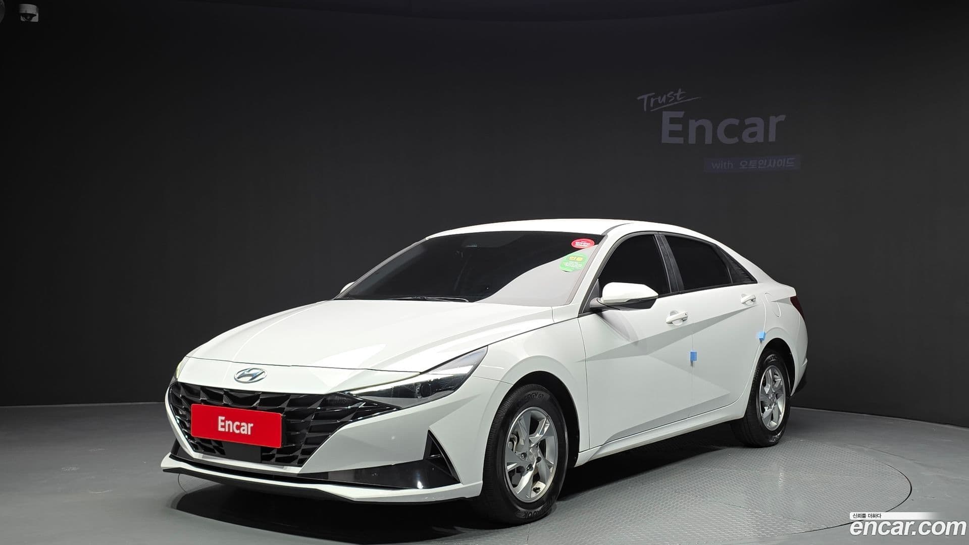 Main__Slider__Photo:AVANTE Hyundai 2021.8-0