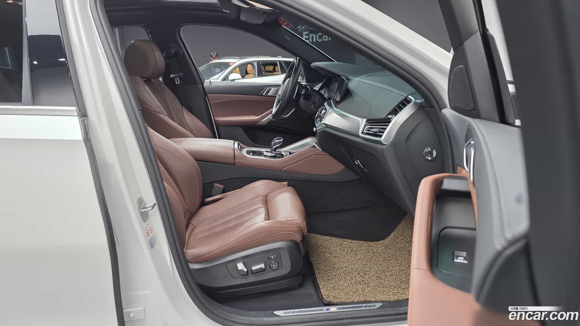 X6 BMW 2022.2-INNER-010