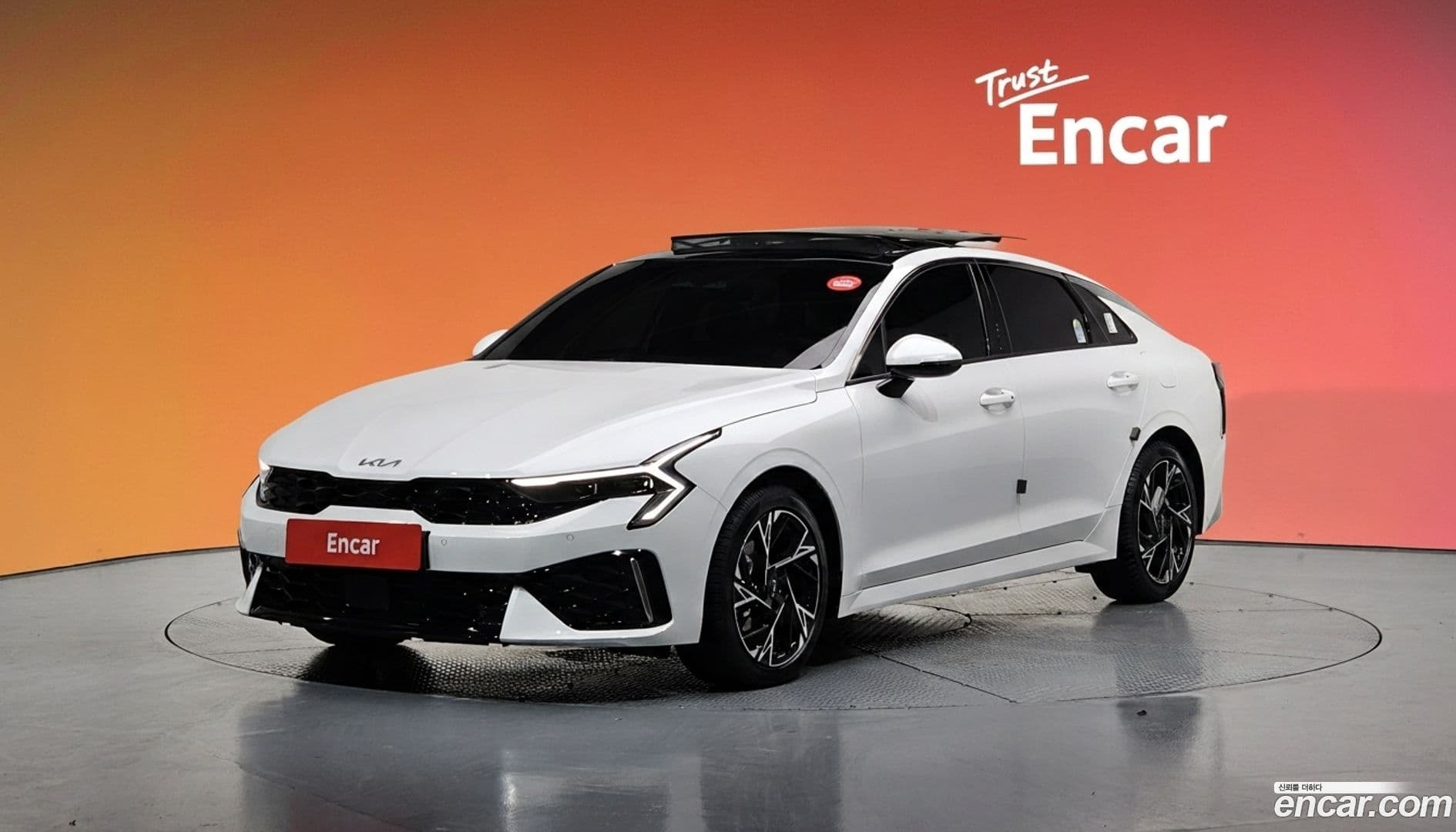 Main__Slider__Photo:K5 Kia 2025.6-0