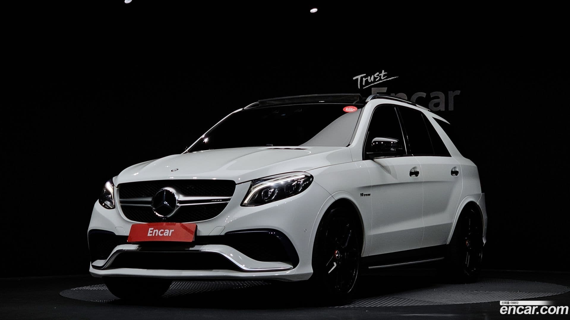 Main__Slider__Photo:GLE-Class Mercedes-Benz 2016.11-0