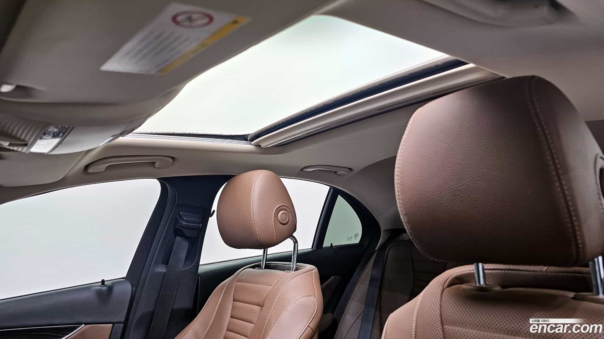 E-Class Mercedes-Benz 2020.5-OPTION-22