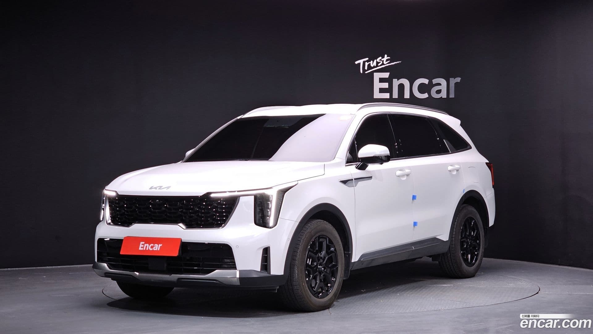 Main__Slider__Photo:Sorento Kia 2023.8-0