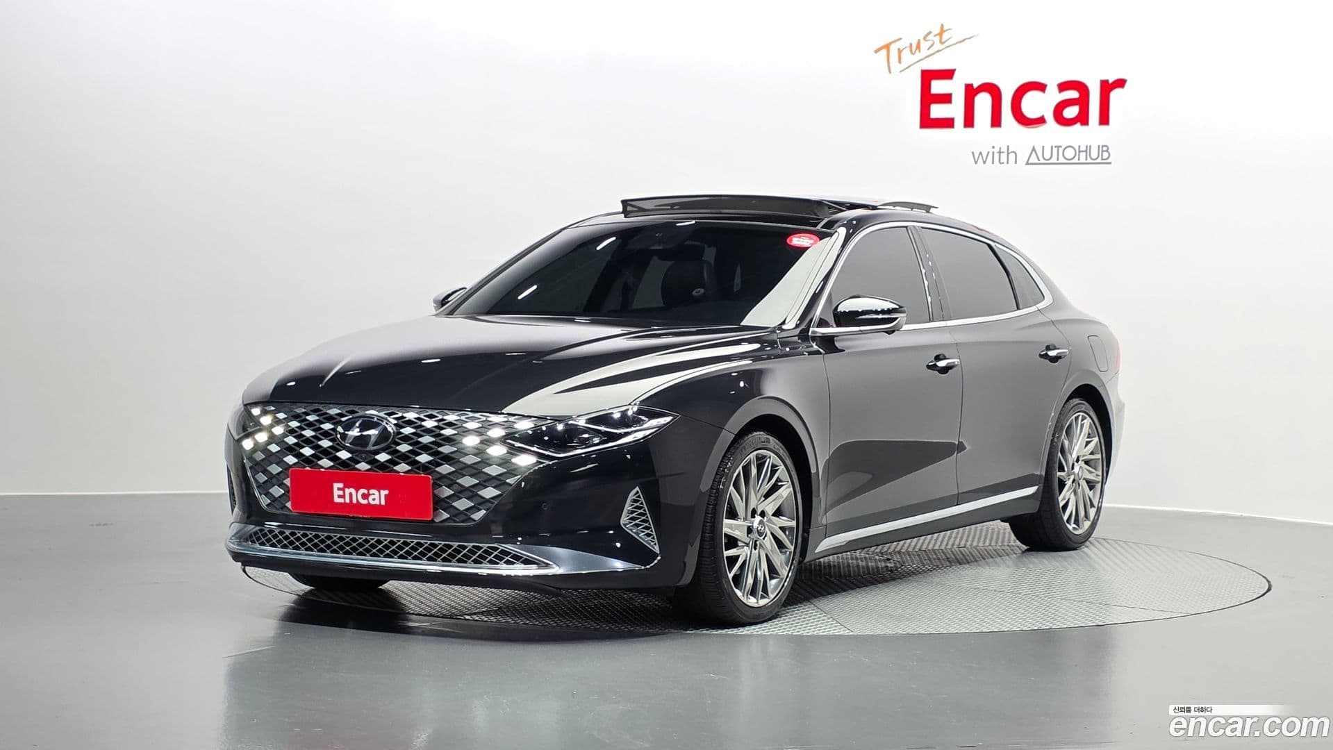 Main__Slider__Photo:Grandeur Hyundai 2020.6-0