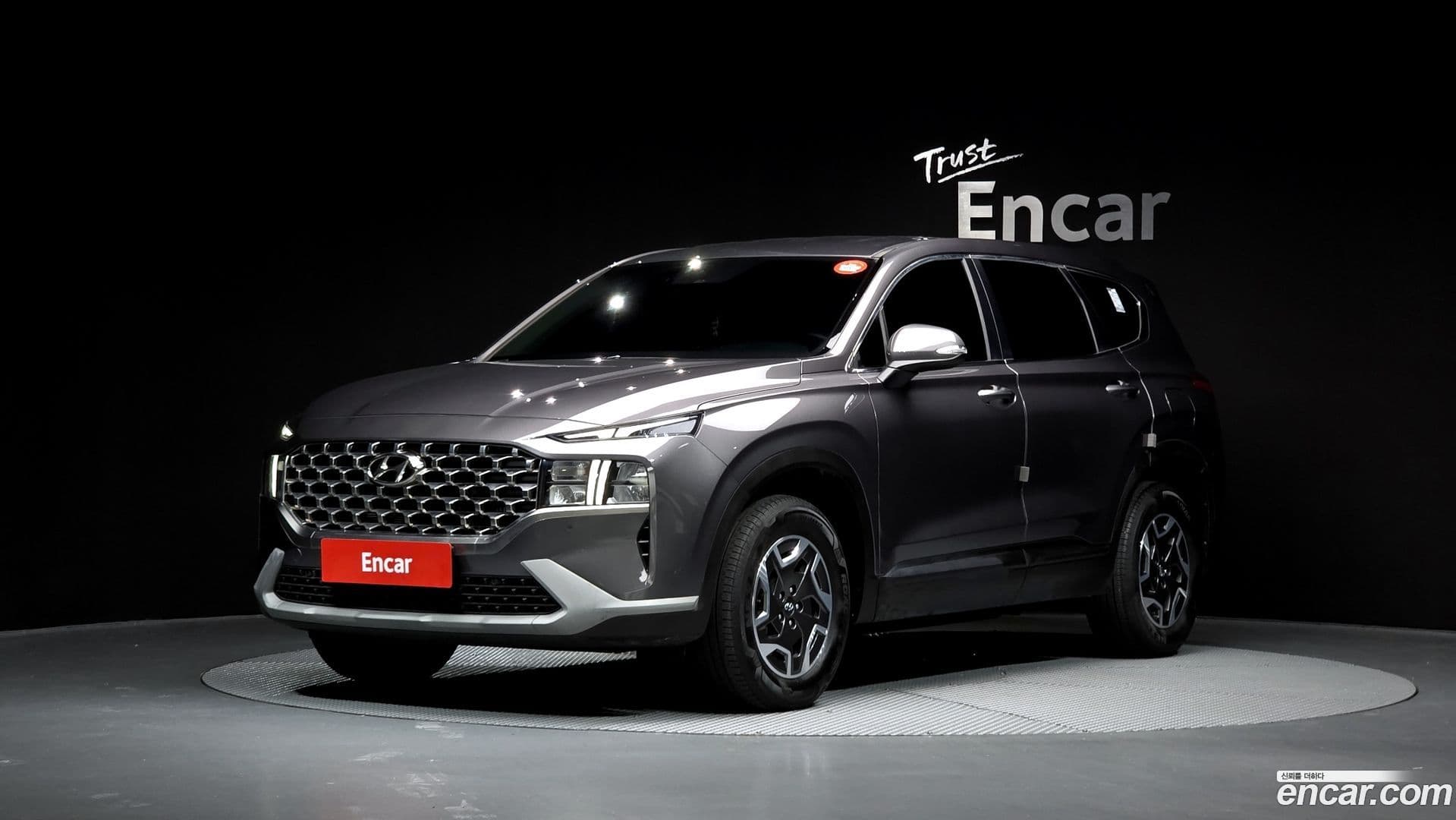 Main__Slider__Photo:Santafe Hyundai 2023.0-0
