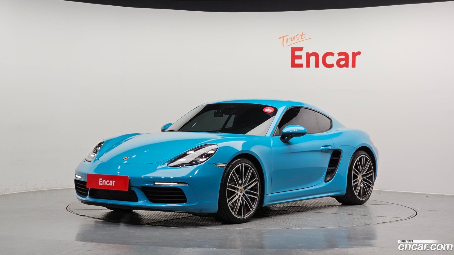 Main__Slider__Photo:718 Porsche 2018.3-0
