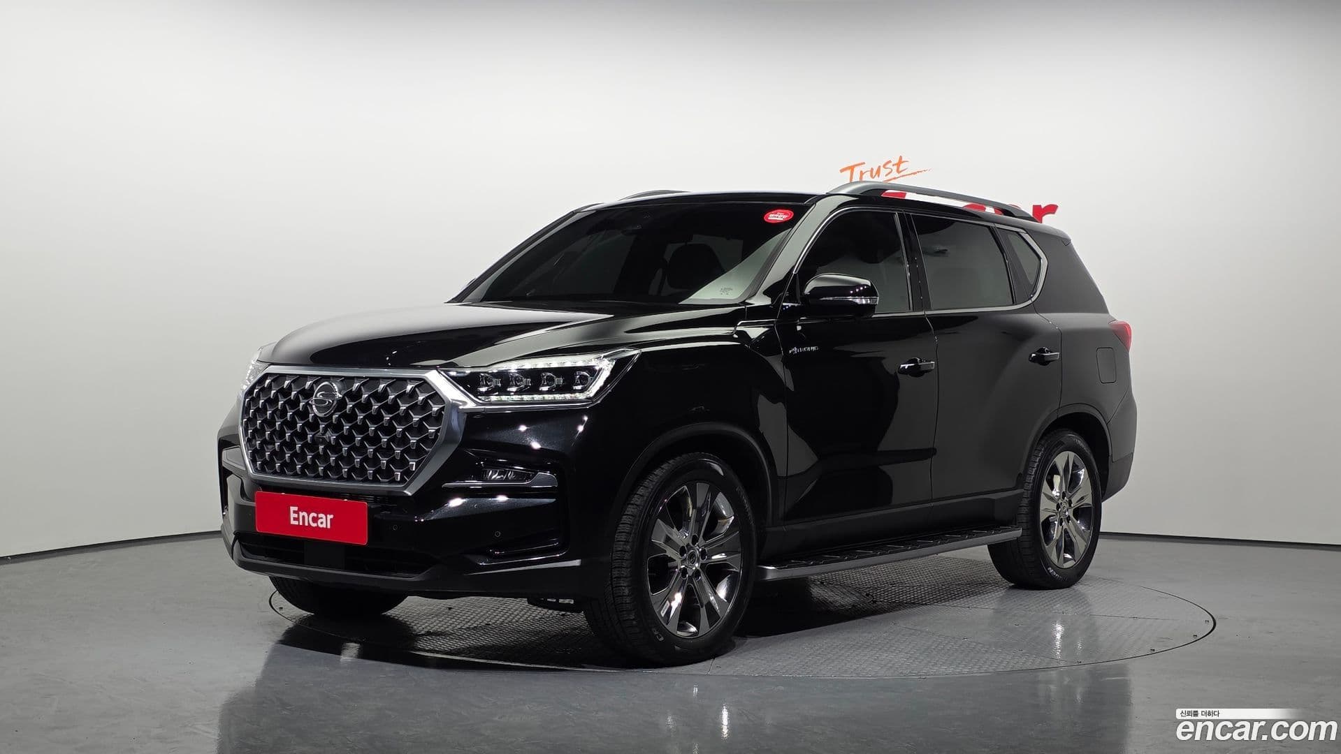 Main__Slider__Photo:Rexton KG Mobility 2021.0-0