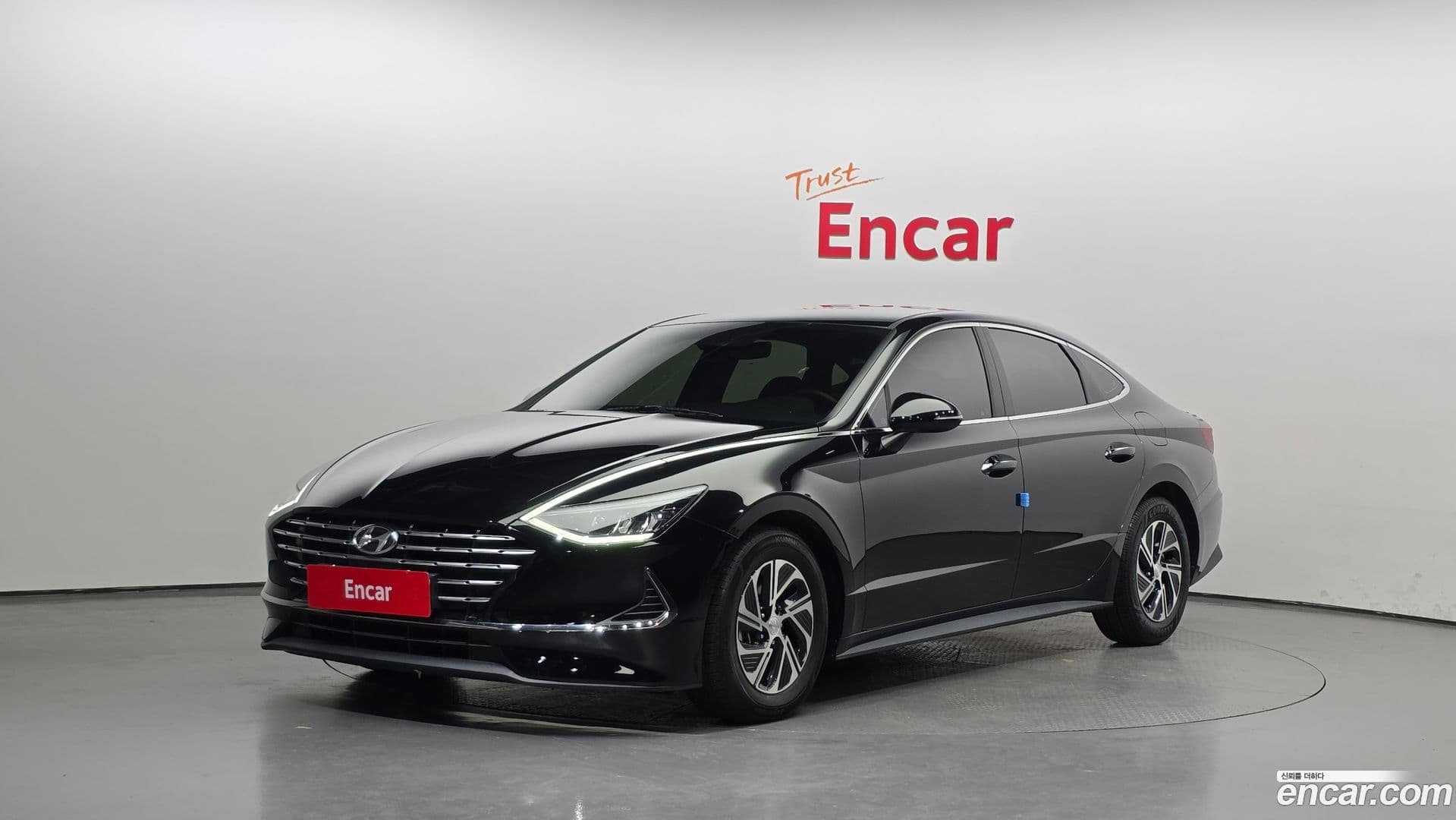 Main__Slider__Photo:Sonata Hyundai 2020.10-0
