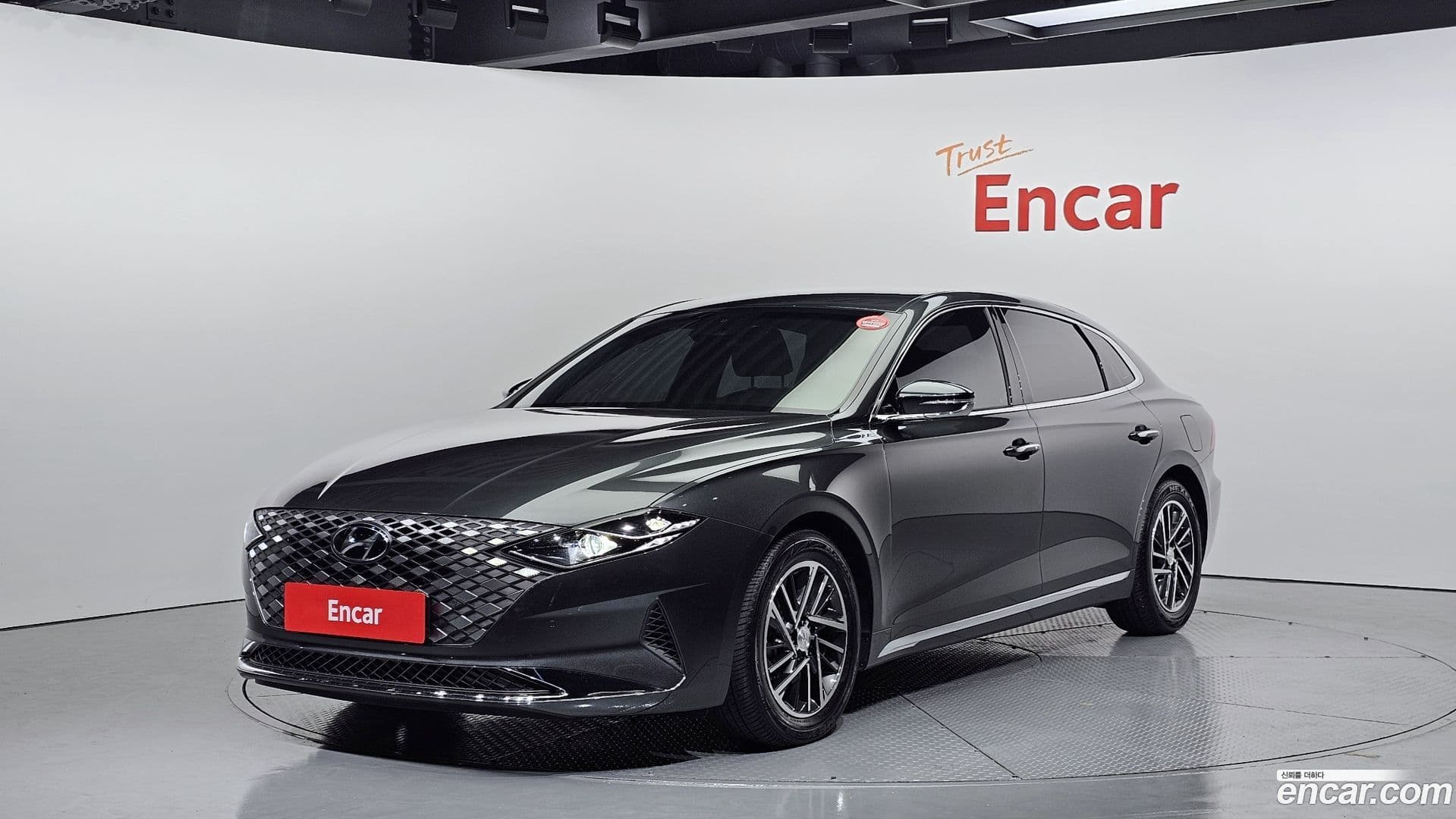 Main__Slider__Photo:Grandeur Hyundai 2020.9-0