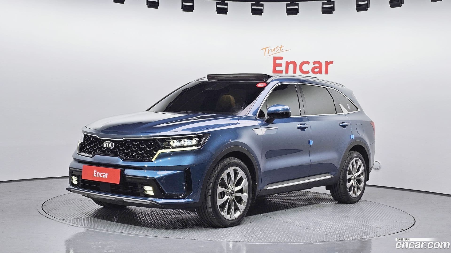 Main__Slider__Photo:Sorento Kia 2021.1-0