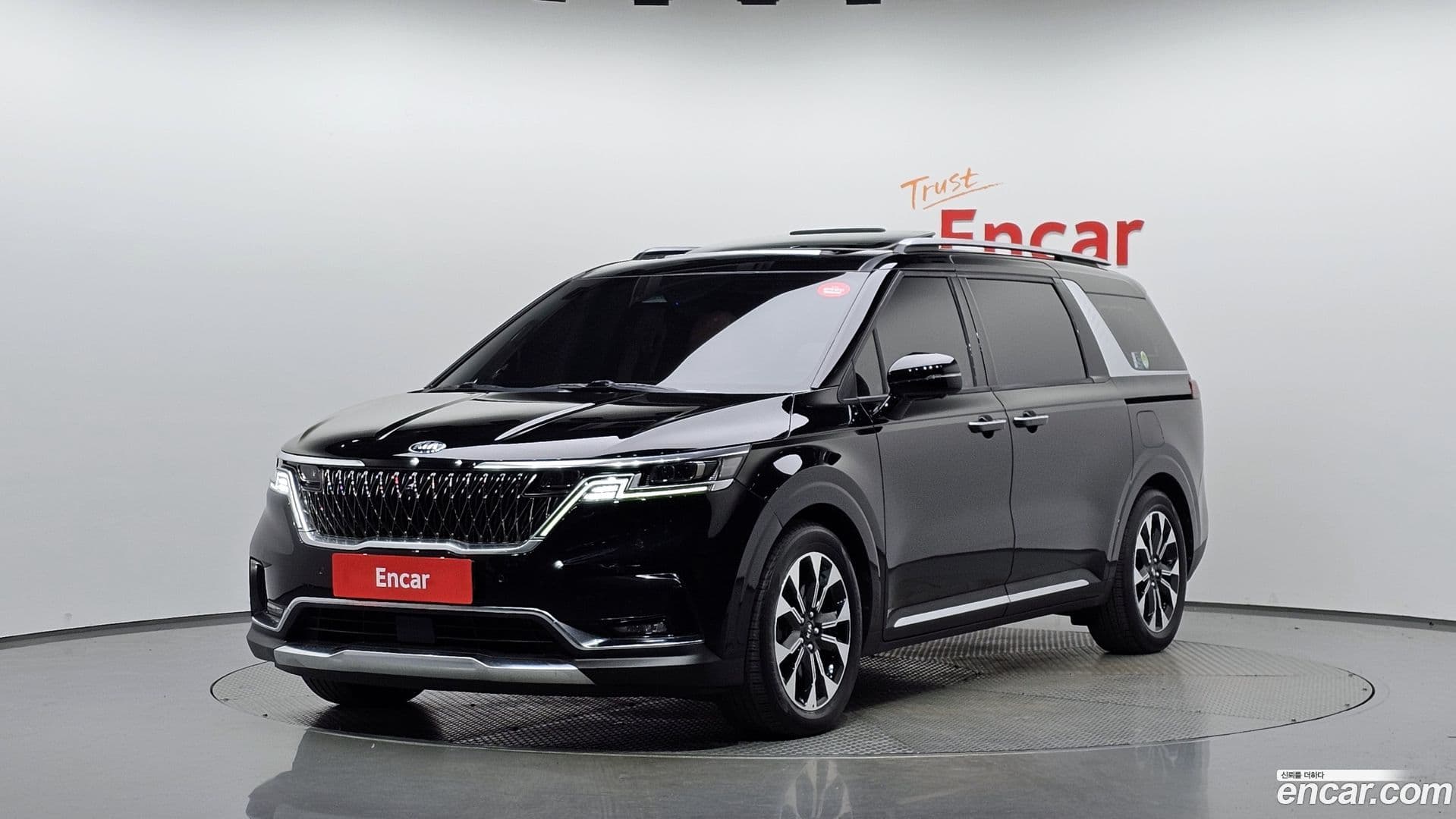 Main__Slider__Photo:Canival Kia 2020.10-0